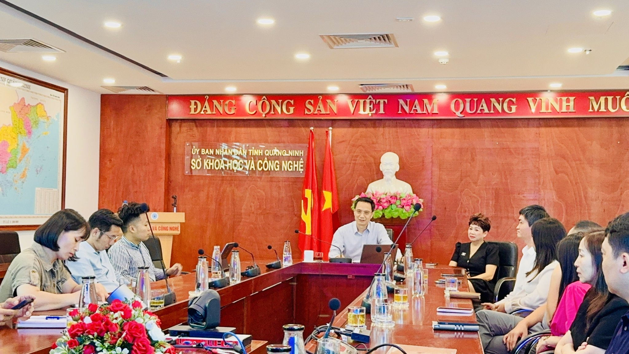 Mr. Nguyen Manh Cuong - Director of Quang Ninh Department of Science and Technology discusses orientations for supporting science and technology enterprises in Quang Ninh province.